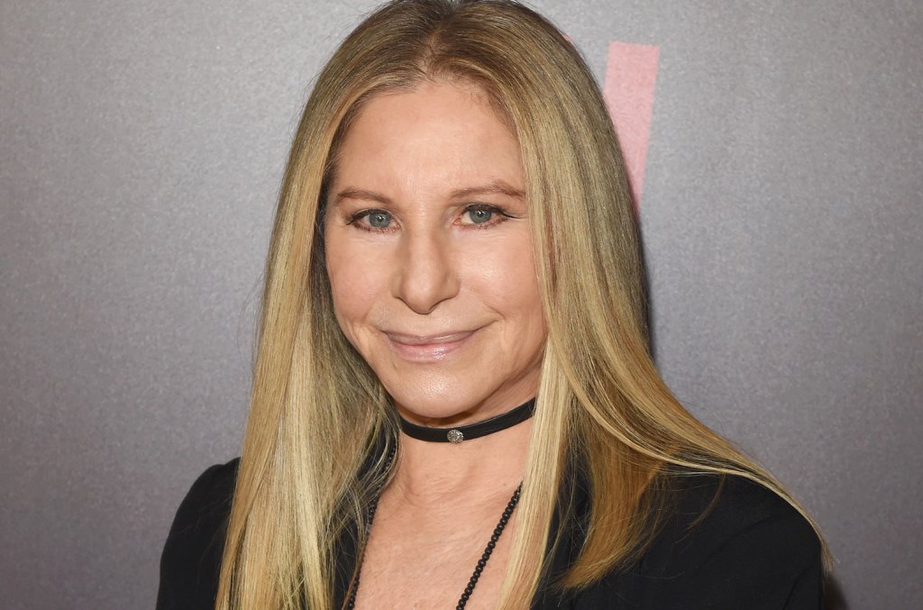 Barbra Streisand comenta colaboração com Mariah Carey e Ariana Grande como inevitável O trio poderoso se une no novo álbum de Streisand, 'The Secret of Life: Partners, Volume Two.' (Foto: Reprodução)