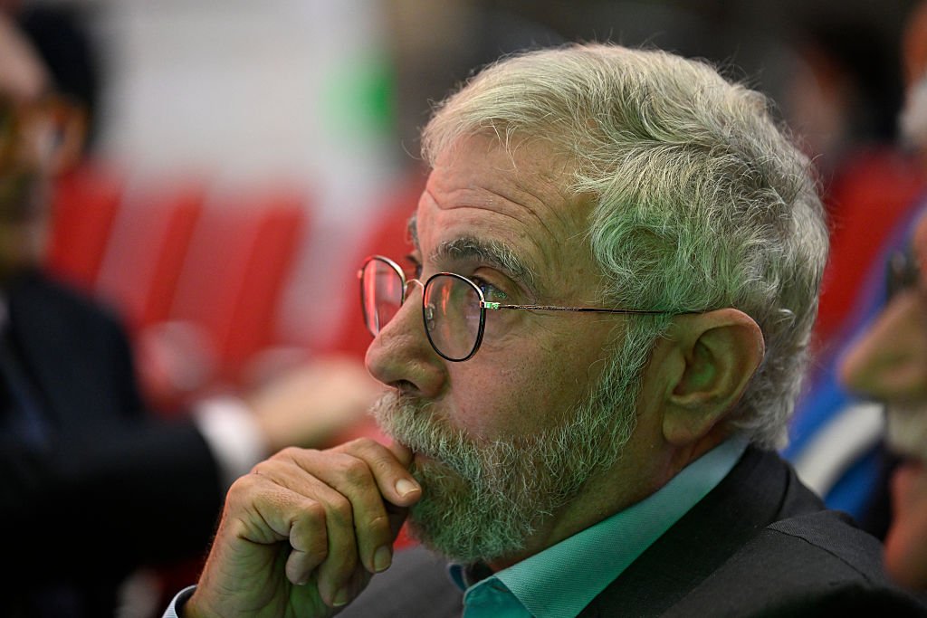 Nobel de Economia afirma que Trump perde guerra comercial que iniciou Paul Krugman: "as tarifas de Trump contra o Brasil são ilegais" (Foto: Horacio Villalobos / Colaborador/Getty Images)