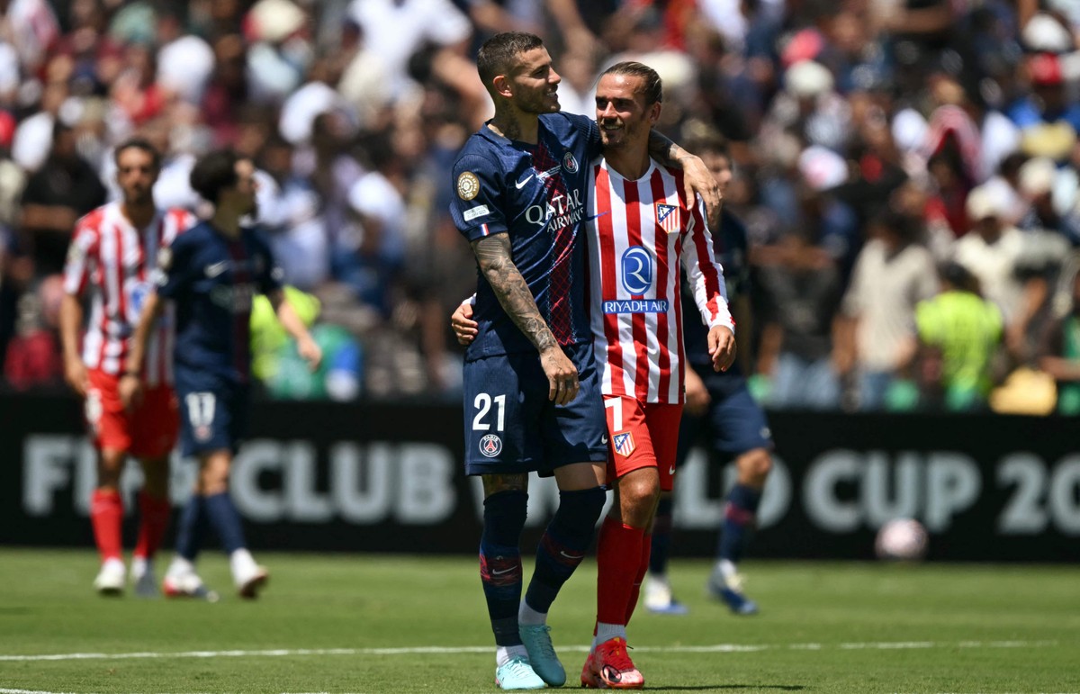 Defensor do PSG deixa concentração para presenciar nascimento da filha Lucas Hernández foi liberado para acompanhar o nascimento da filha (Foto: Yuri CORTEZ / AFP)