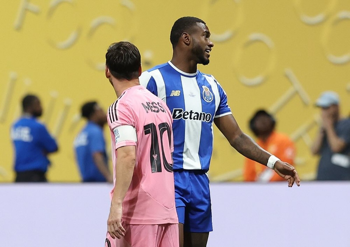 Zagueiro ex-Flamengo, Otávio está perto de assinar com 'rival' do PSG (Foto: Reprodução)