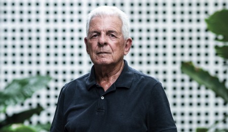 Lopes do Santos concedeu entrevista à Pesquisa FAPESP em que fala sobre sua trajetória acadêmica e sua atuação como coordenador científico da revista (Foto: Léo Ramos Chaves/Revista Pesquisa FAPESP)