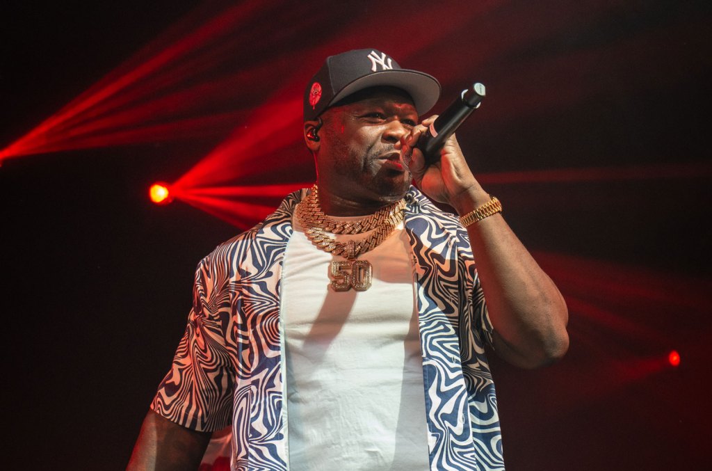 50 Cent comenta veredicto de Diddy e o chama de 'mau caráter' 50 Cent não poupou palavras em sua reação ao caso de tráfico sexual e extorsão de Diddy, chamando o magnata de "um homem mau". (Foto: Reprodução)
