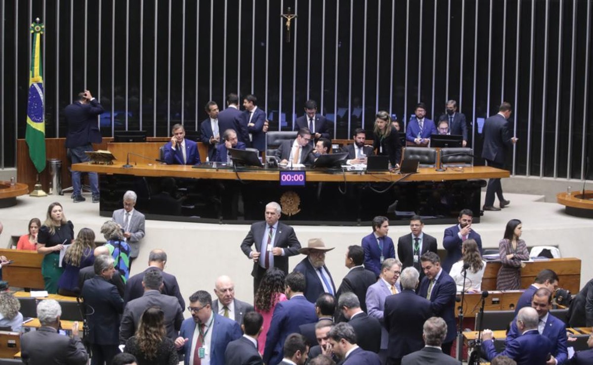 Câmara aprova projeto que revoga decreto do IOF e altera medidas do governo Plenário da Câmara dos Deputados (Foto: Bruno Spada/Câmara dos Deputados/07-05-2025)