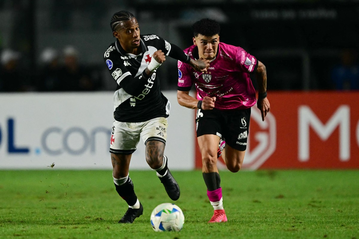 Vasco é eliminado da Sul-Americana e enfrenta nova crise após derrota para del Valle Vasco está eliminado da Sul-Americana (Foto: Pablo PORCIUNCULA / AFP)