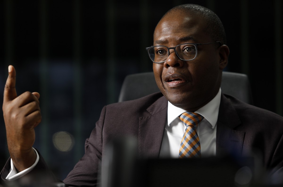O agora ex-ministro dos Direitos Humanos, Silvio Almeida, durante entrevista em outubro de 2023 (Foto: Cristiano Mariz/O Globo)