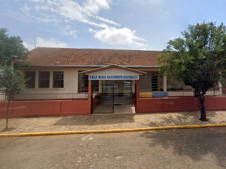 Jovem que atacou escola no RS e matou criança agiu sozinho, confirma polícia Escola Maria Nascimento Giacomazzi, no município de Estação, no Rio Grande do Sul (Foto: Reprodução/Google Street View)
