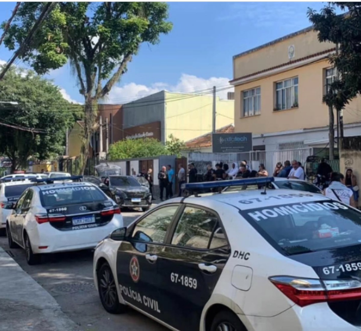 Policiais encontram 3 corpos na Taquara (Foto: Reprodução/Instagram/Taquara News)