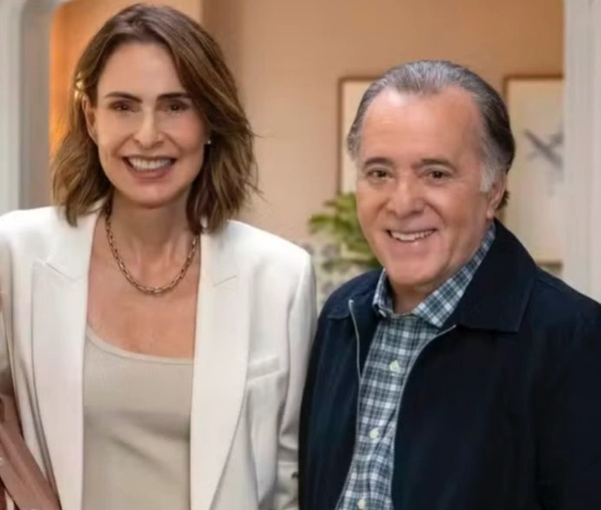 Tony Ramos e Silvia Pfeifer gravam cena impactante de acidente fatal em 'Dona de mim' Rebeca (Silvia Pfeifer) e Abel (Tony Ramos) — Foto: Globo/Manoella Mello