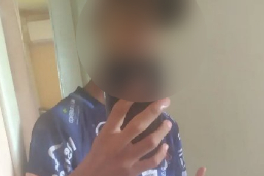 Justiça interna adolescente responsável pela morte de criança em escola Adolescente de 16 anos é detido após atacar escola municipal no RS com facão, deixando uma criança morta e três pessoas feridas (Foto: Redes sociais/Reprodução)