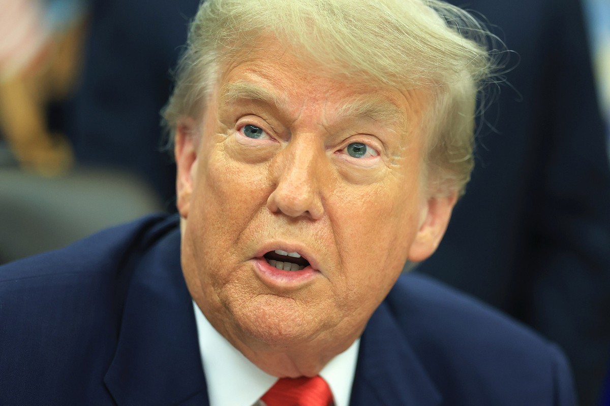 Trump diz que não pretende adiar o prazo de 9 de julho para as tarifas (Foto: Bloomberg)