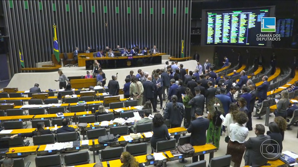 Aprovado na Câmara dos Deputados, afrouxamento do licenciamento ambiental segue para sanção de Lula (Foto: Jornal Nacional/ Reprodução)