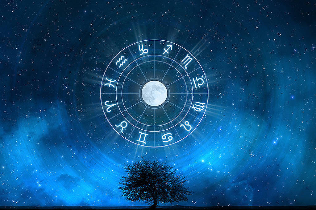 Horóscopo e mapa astral: descubra quando utilizar cada um deles Horóscopo e mapa astral são ferramentas distintas apesar de ambos se basearem na posição dos astros (Foto: Fotolia)
