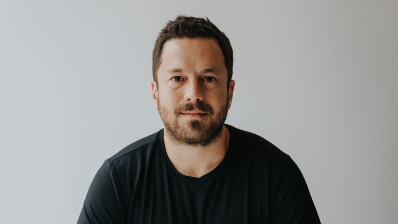 Nexa capta R$ 25 milhões para permitir que investidores criem seus próprios ETFs Lucas Danicek, fundador e CEO da Nexa (Foto: Reprodução)
