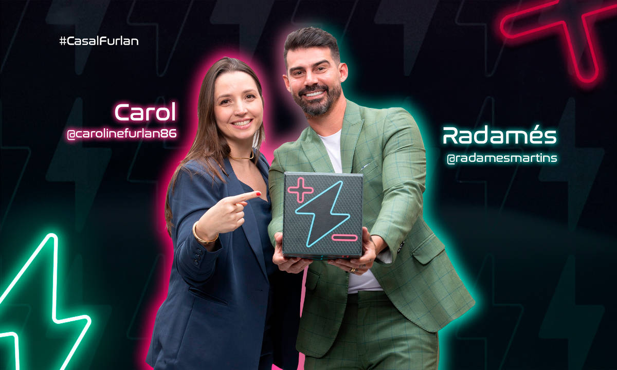 Carol e Radamés são os campeões do Power Couple Brasil com 54,24% dos votos Radamés Furlan é jogador de futebol e Carol é judoca faixa preta e árbitra de judô (Foto: Record)