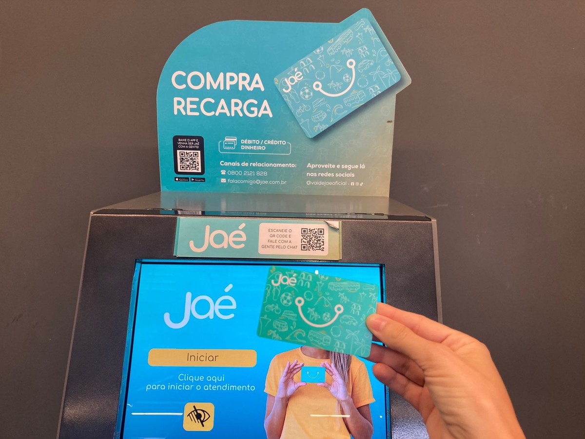 Cartão Jaé é obrigatório para passageiros com gratuidade a partir deste sábado Compra de cartão Jaé avulso pode ser feita pelos terminais de autoatendimento (Foto: Camila Araujo)