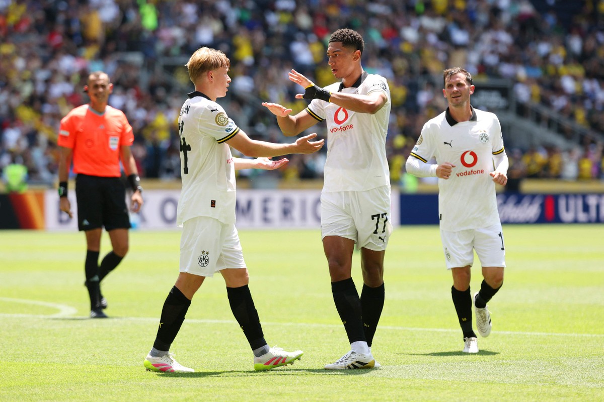 Borussia Dortmund vence Mamelodi em jogo emocionante e Fluminense mira liderança Borussia Dortmund ganha a primeira no Mundial de Clubes (Foto: Michael Reaves/Getty Images/AFP)