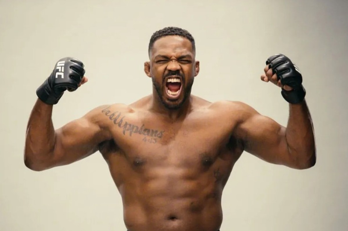 Jon Jones anuncia aposentadoria e Dana White confirma novo campeão peso-pesado Jon Jones se aposenta (Foto: Divulgação UFC)
