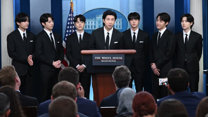 BTS retorna e Blackpink inicia turnê, impulsionando ações do K-pop Foto: Reprodução