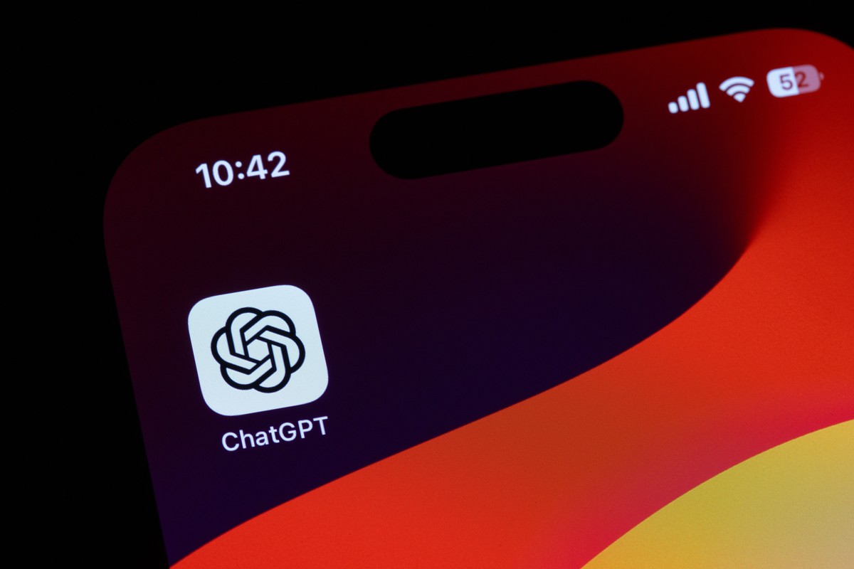 Usuários de ChatGPT apresentam menor engajamento cerebral, aponta estudo do MIT OpenAI lança assinatura mensal de US$ 200 no ChatGPT Pro (Foto: Bloomberg)