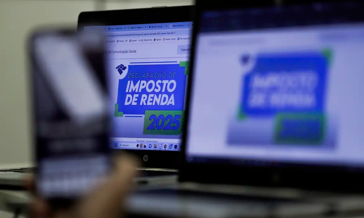 Consulta de restituição do Imposto de Renda 2025 já está disponível para contribuintes Foto: Reprodução