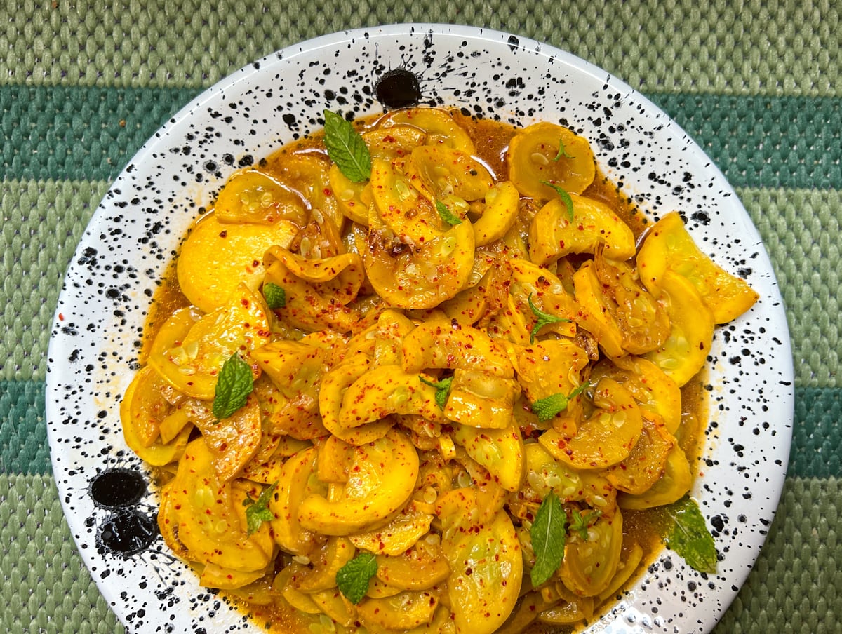 Também se pode fazer com calabacines verdes normais (Foto: Mònica Escudero)