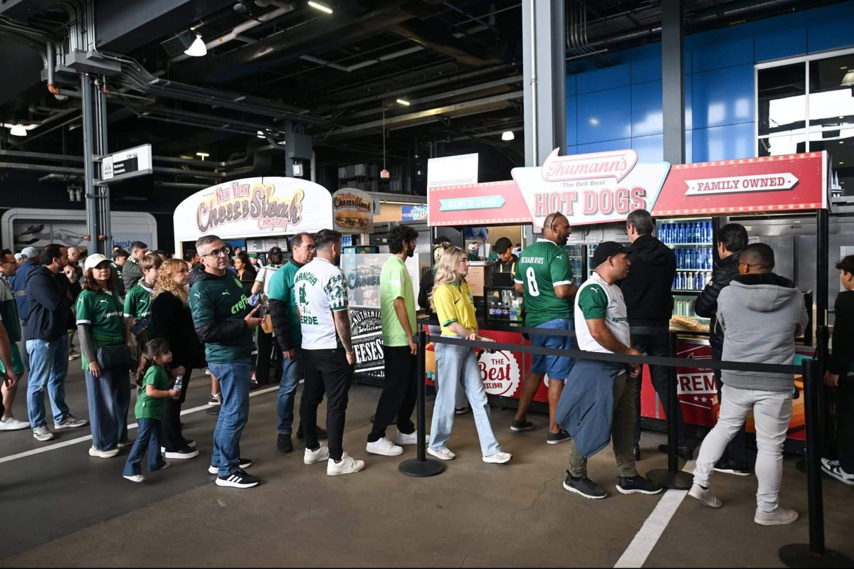 Preços de comida e bebida no Mundial de Clubes: hot dog a R$2 e cerveja a R$19 Foto: Reprodução/The Athletic UK