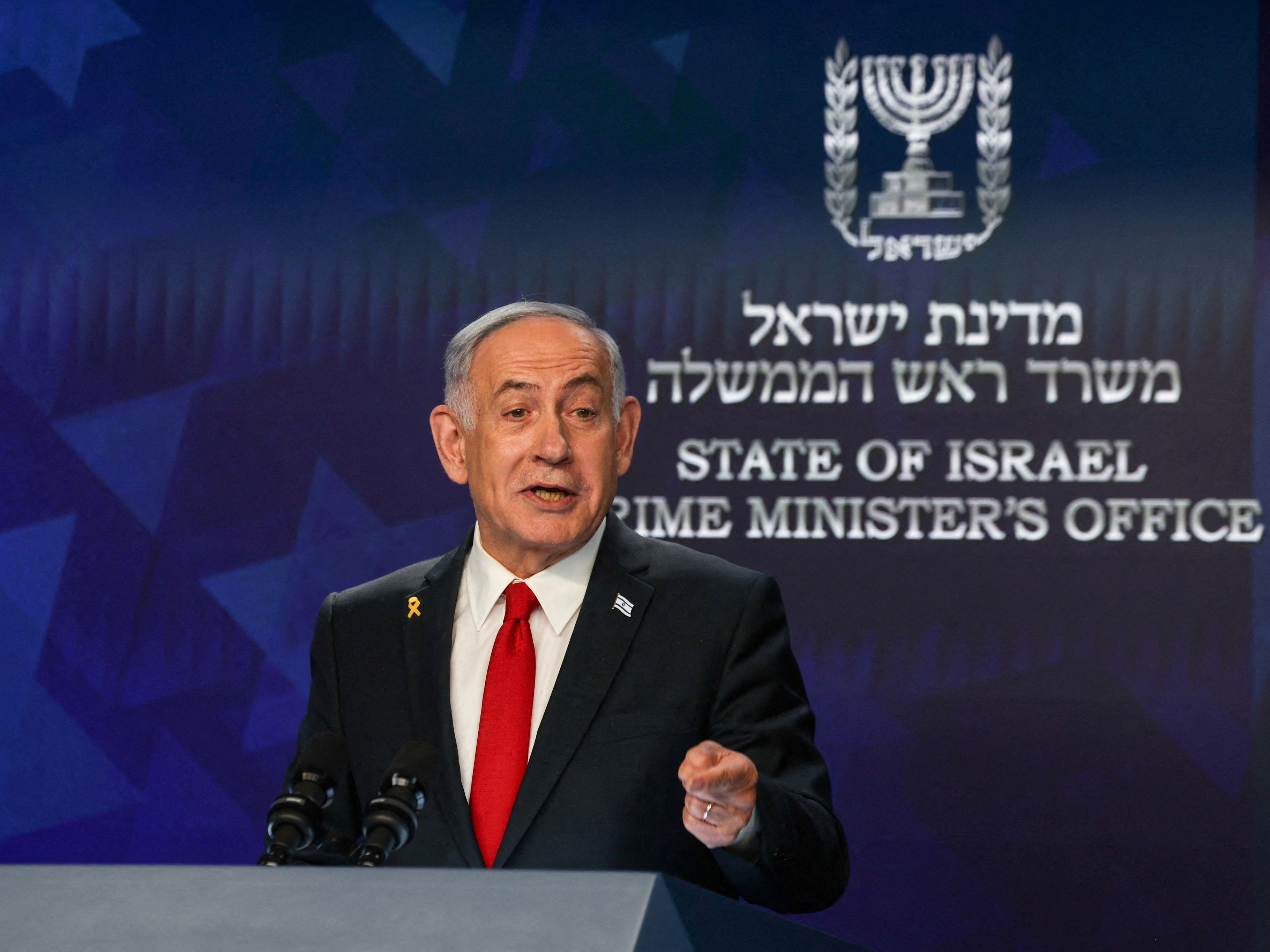Primeiro-ministro de Israel, Benjamin Netanyahu, durante coletiva de imprensa em Jerusalém (Foto: Ronen Zvulun/Reuters)