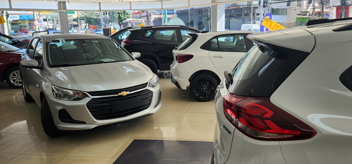 Governo reduz impostos para carros populares e estimula vendas no setor automotivo Carros (Foto: Lucas Tavares/Agência O Globo)