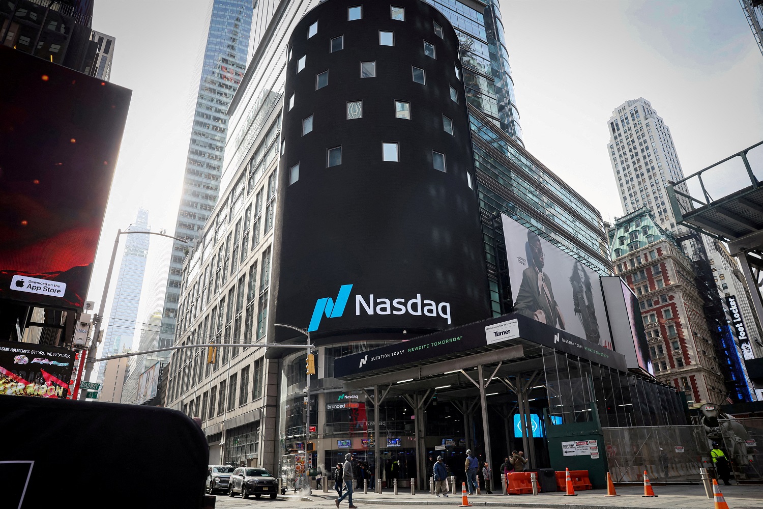 BDRs de grandes empresas de tecnologia têm desempenho abaixo do Ibovespa em 2025 BDRs de grandes empresas de tecnologia têm desempenho abaixo do Ibovespa em 2025