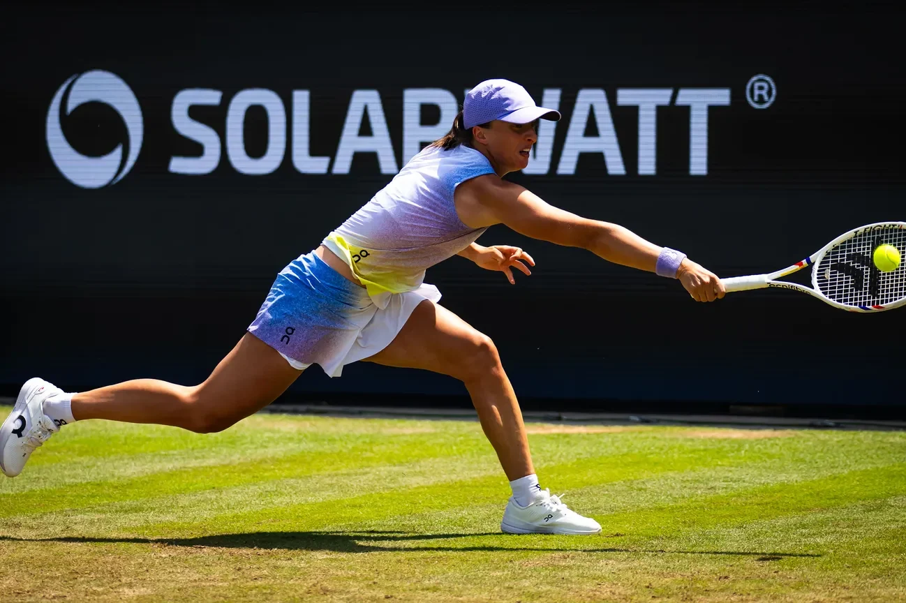 Swiatek volta ao top 4 e finalistas de Eastbourne se destacam no torneio Foto: Reprodução