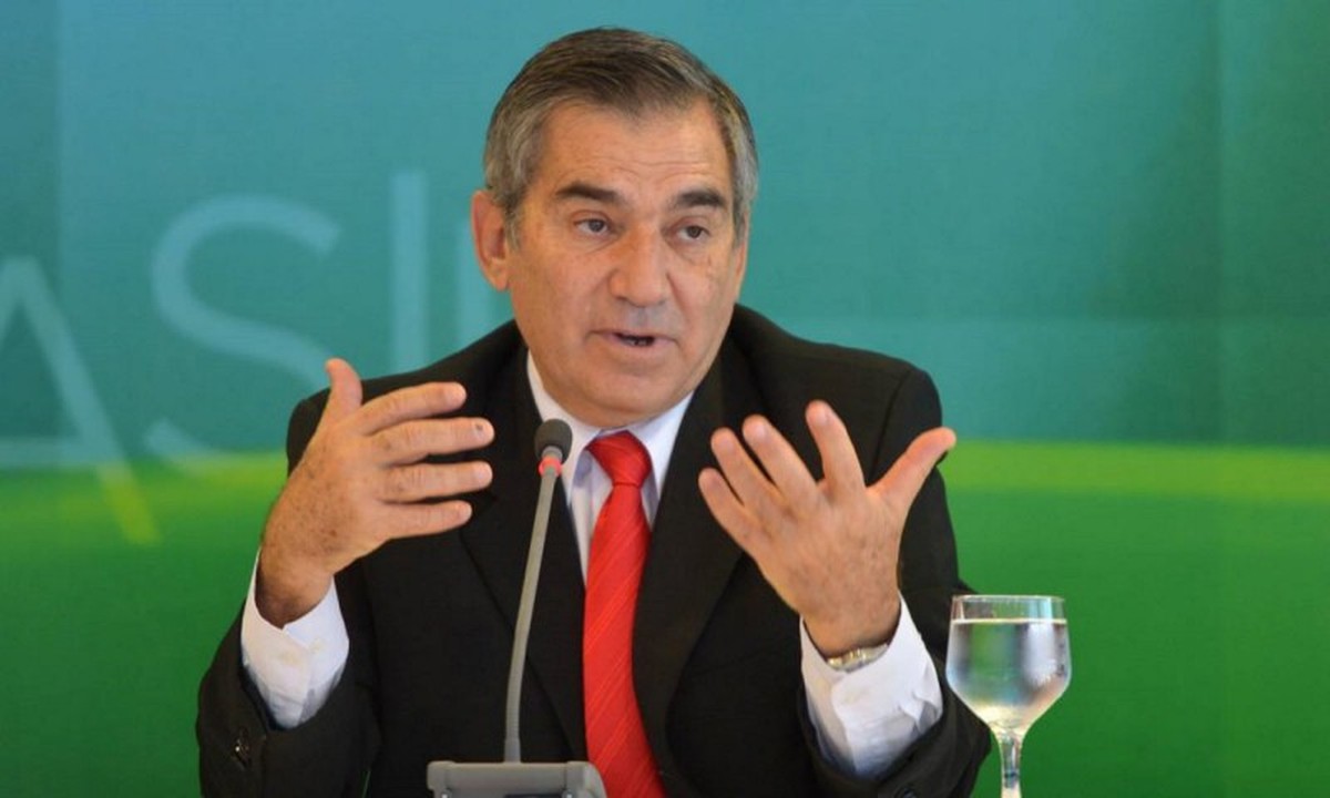 Comissão do Senado investiga Gilberto Carvalho por possíveis irregularidades Gilberto Carvalho, secretário nacional de Economia Popular e Solidária do Ministério do Trabalho e Emprego (Foto: Infoglobo)