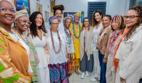 Janja participa de culto evangélico um dia após visita a terreiro Também homenageamos Mãe Beata com o título de Promotora da Igualdade Racial. Esse reconhecimento reafirma nosso compromisso de apoiar comunidades tradicionais, valorizar suas histórias e proteger o meio ambiente (Foto: Rede social/Divulgação)