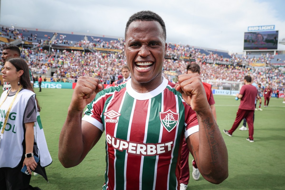 Arias manifesta desejo de jogar na Inglaterra e Fluminense aguarda proposta do Wolves Árias foi o destaque do Fluminense no Mundial (Foto: Marcelo Gonçalves/Fluminense)