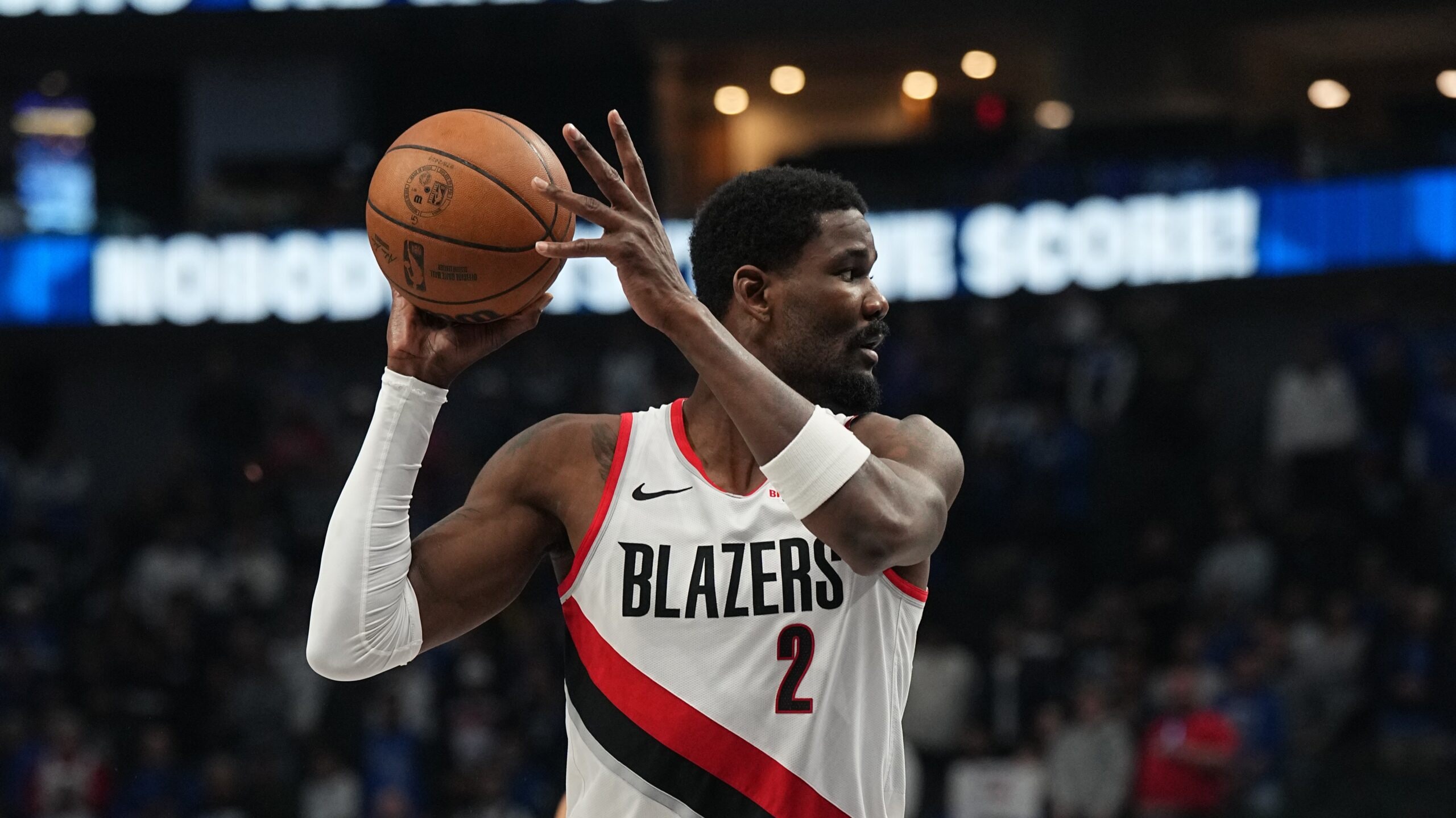 Deandre Ayton encerra acordo com Trail Blazers e se torna agente livre Foto: Reprodução/@NBA
