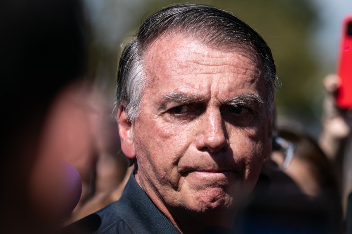 Wajngarten critica Moraes por 'agressão' a Bolsonaro em declaração polêmica O ex-presidente Jair Bolsonaro, após colocar tornozeleira eletrônica (Foto: Brenno Carvalho/Agência O Globo)