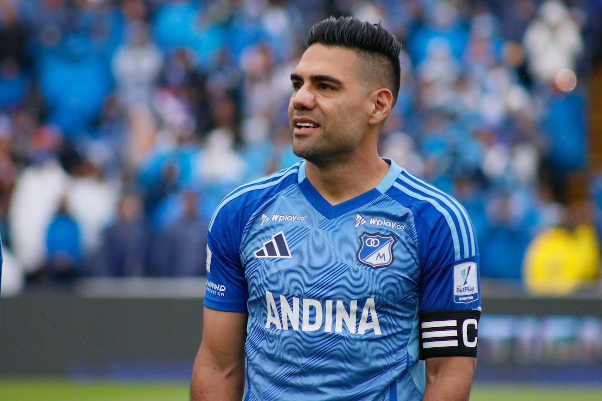 Millonarios confirma saída de Radamel Falcao após dois torneios sem títulos Falcao García durante o jogo Millonarios e Boyacá Chicó, em 25 de maio de 2025 (Foto: Jorge Londono/Getty Images)