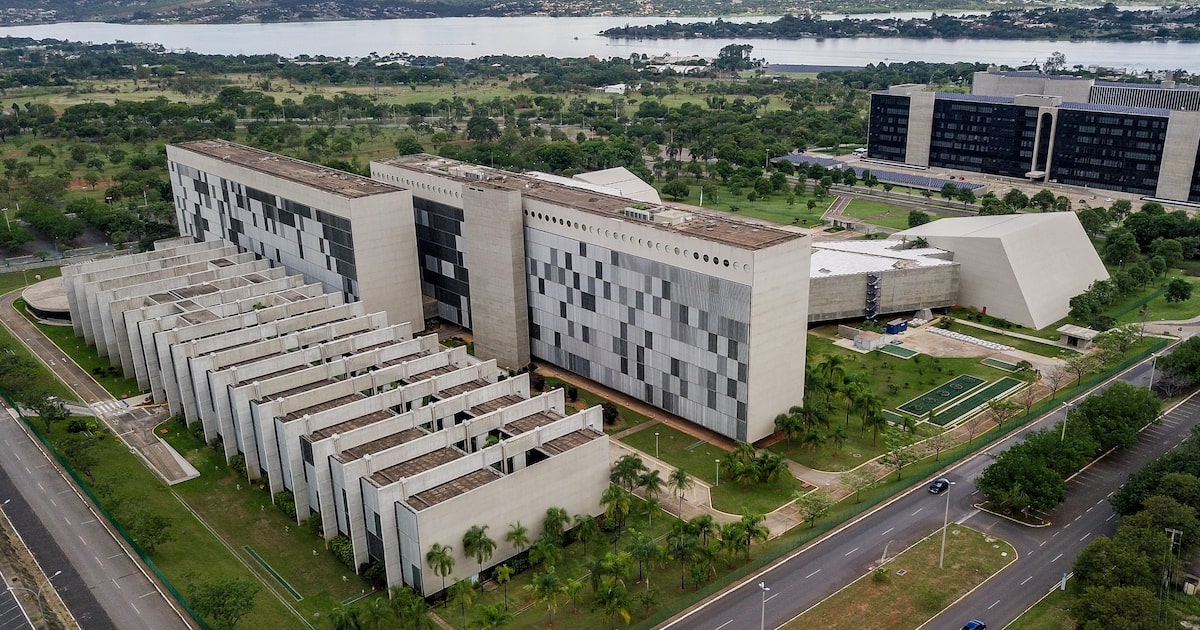 STJ e TST destinam R$ 3,4 milhões mensais a novos benefícios para servidores Superior Tribunal de Justiça (Foto: Rafa Neddermeyer/Agência Brasil)