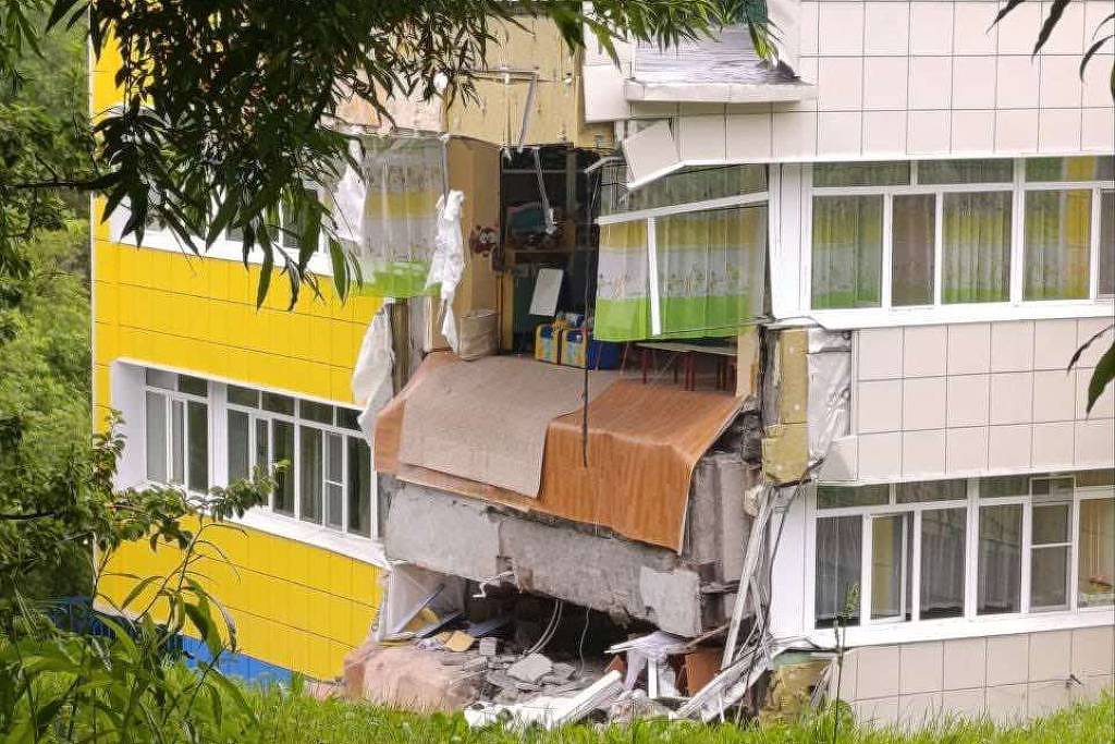 Rússia ainda registra tremores em capital afetada por terremotos; veja vídeos Prédio de creche afetada pelo tremor de 8,8 graus em Petropavlovsk-Kamtchatski, na Rússia (Foto: Arquivo Pessoal)