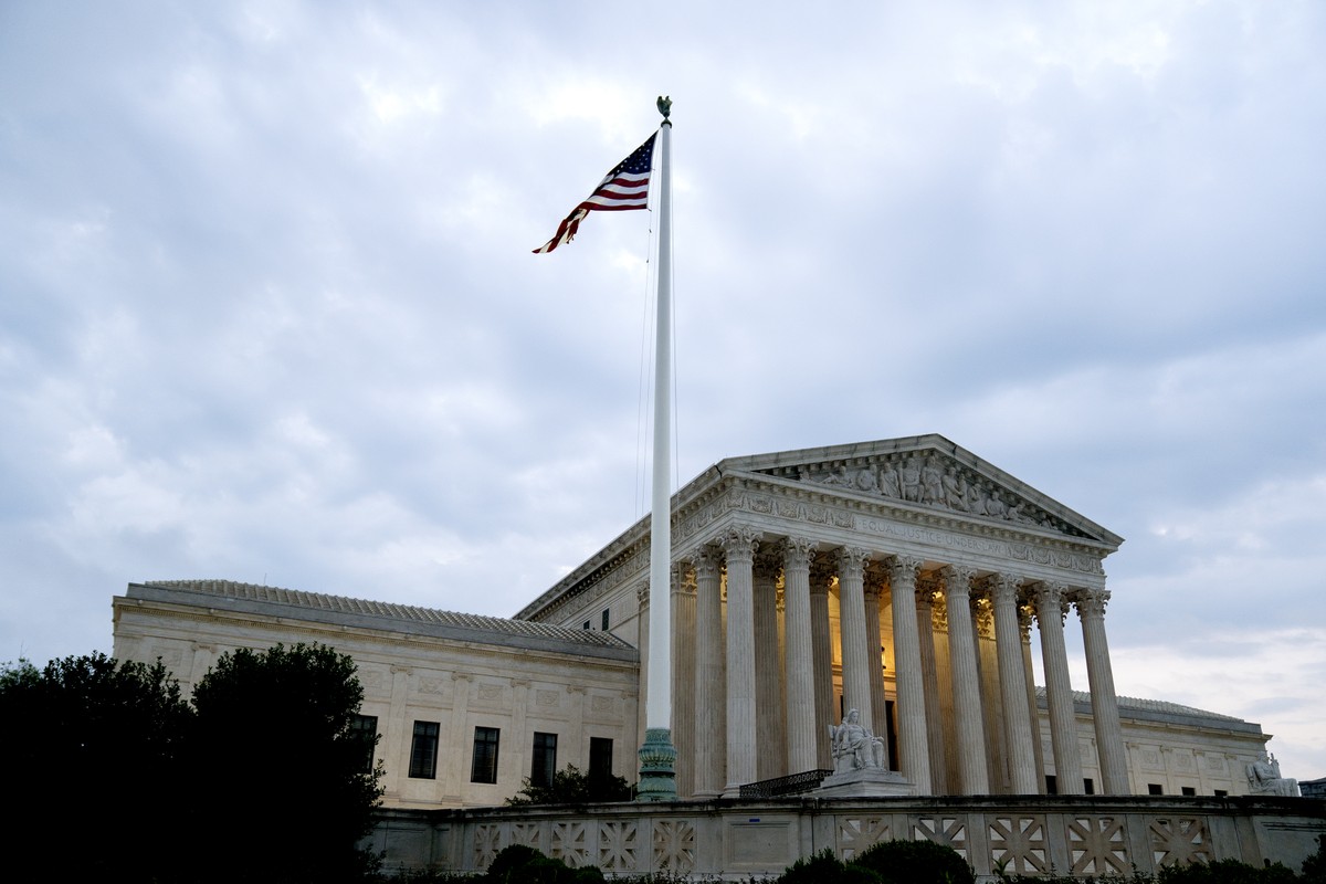 Suprema Corte dos EUA deve decidir sobre tarifas contestadas por Trump Prédio da Suprema Corte americana em Washington (Foto: Bloomberg)