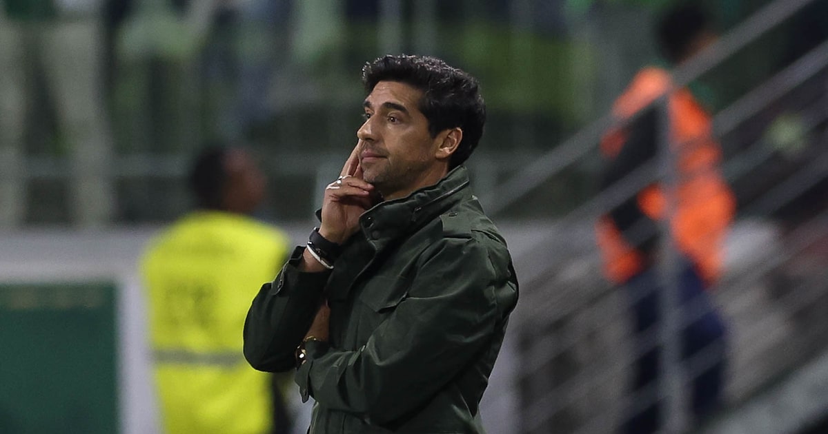 Abel Ferreira gera repercussão na imprensa portuguesa após coletiva surpreendente Abel Ferreira deixou a entrevista coletiva de forma abrupta no domingo. (Foto: Cesar Greco/Palmeiras)