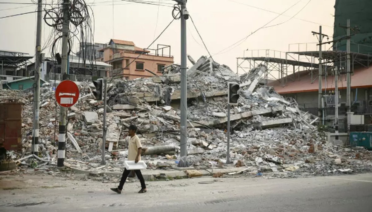 Terremotos podem ameaçar a construção de bases na Lua, aponta novo estudo Pelo menos 3.600 pessoas morreram em um terremoto que atingiu Mianmar em 28 de março deste ano, com milhares de feridos (Foto: AFP)