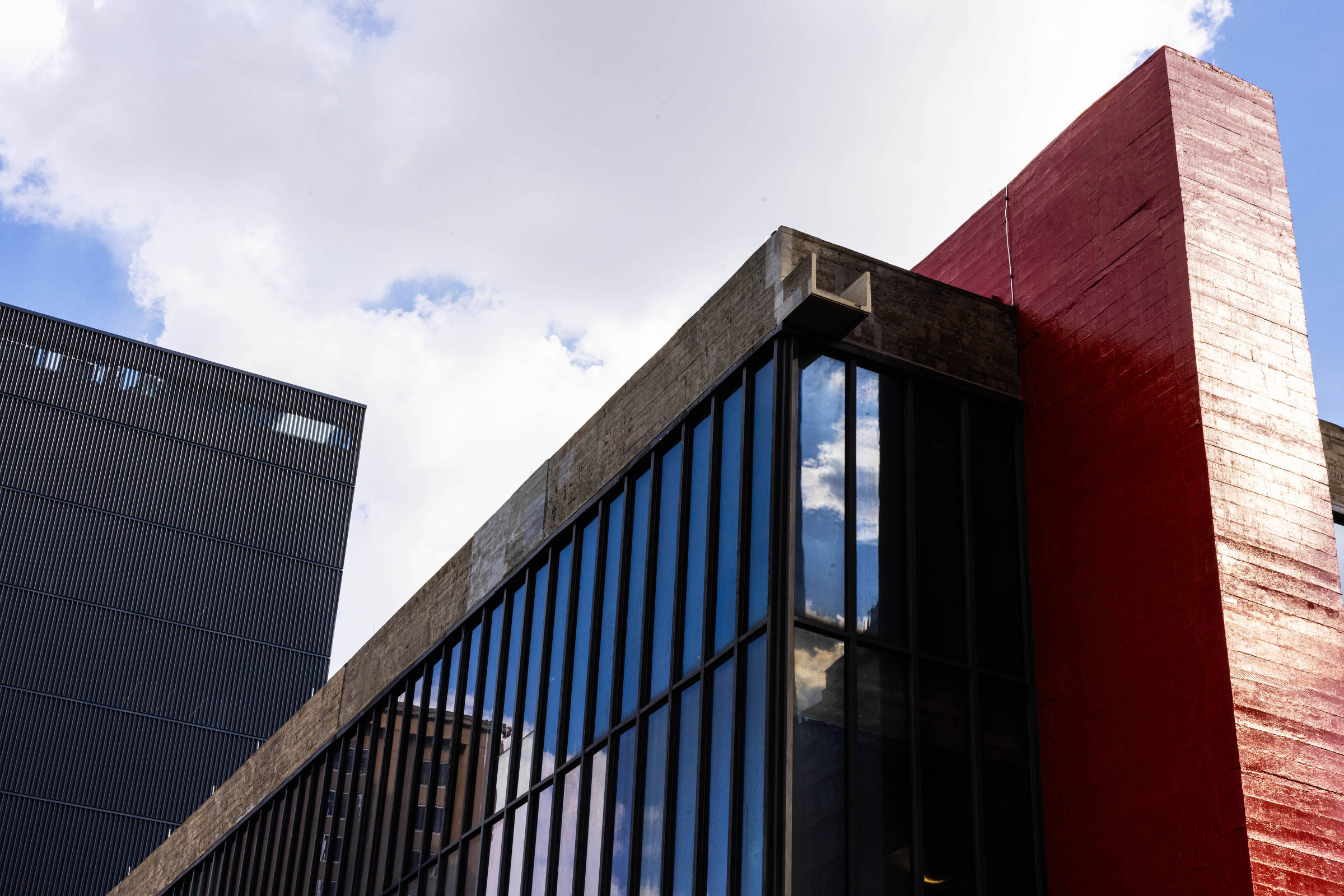 Fachada do Museu de Arte de São Paulo (Masp) na avenida Paulista (Foto: Pedro Affonso/Folhapress)