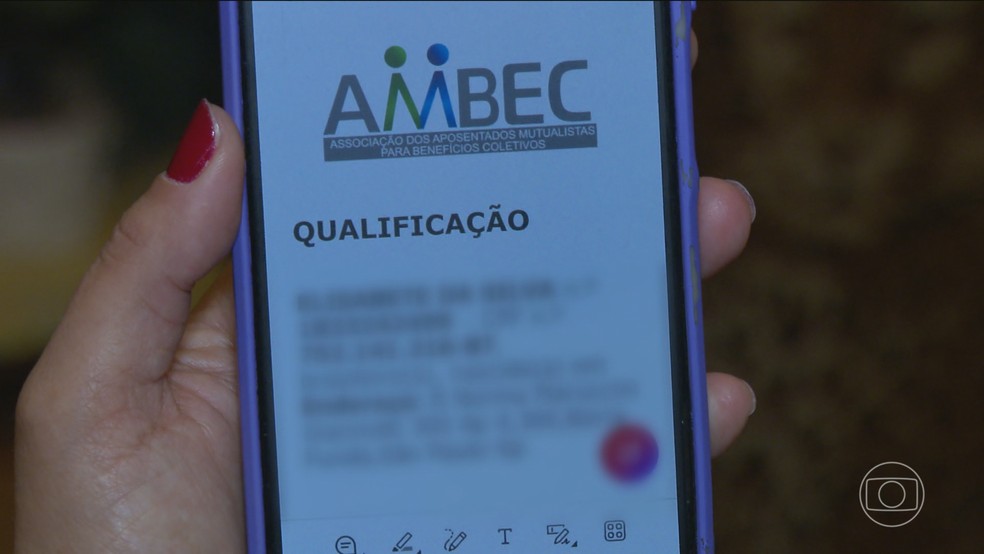 Aposentados denunciam fraudes no INSS com uso de mensagens de áudio Aposentados denunciam fraudes no INSS com uso de mensagens de áudio