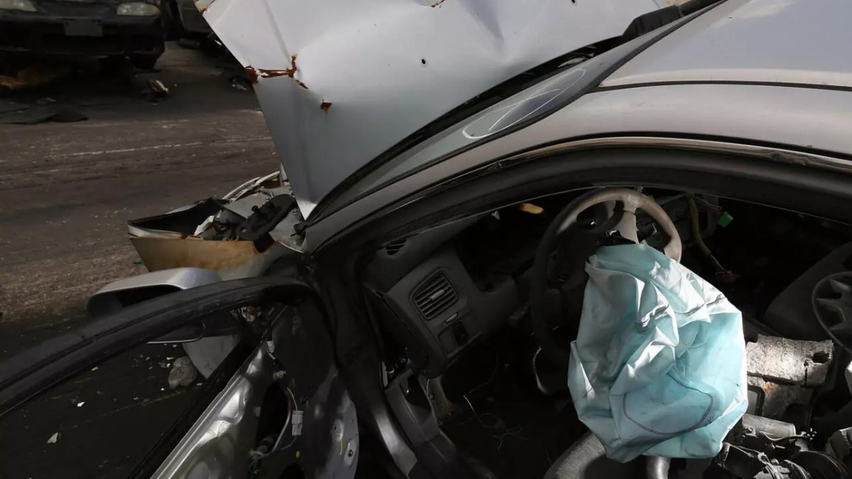 Concessionária francesa é indiciada por danos causados por airbag defeituoso Concessionária francesa de automóveis é indiciada por lesões causadas por airbag (Foto: Joe Raedle/AFP)