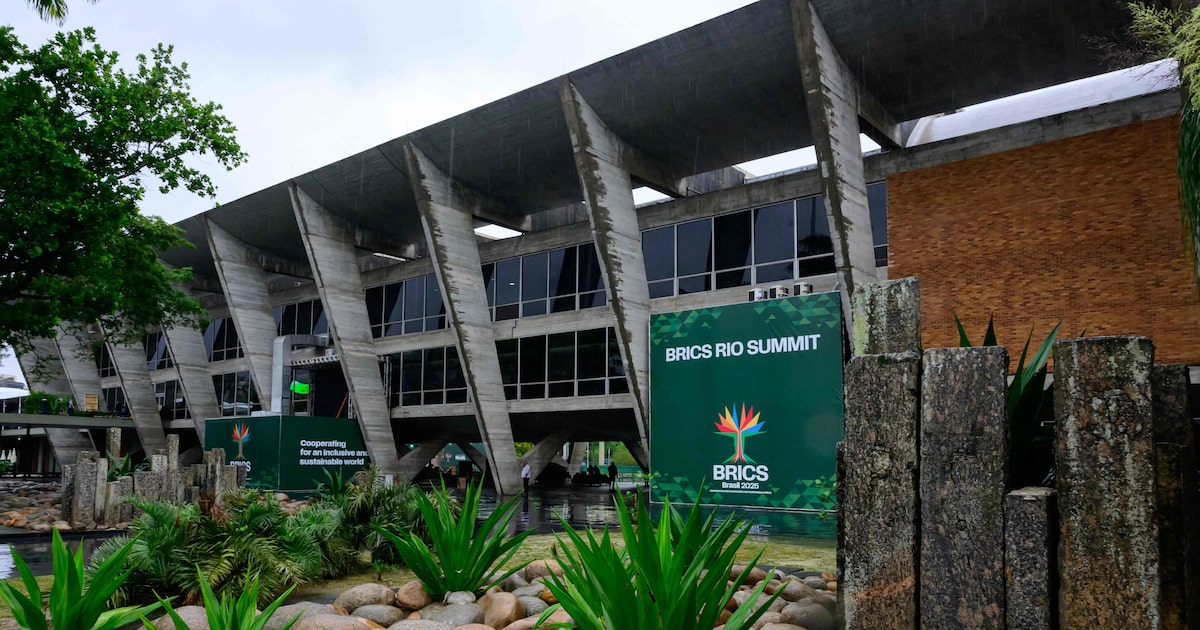 Chanceler do Irã chega ao Brasil para participar da cúpula do Brics Preparativos para a reunião dos Brics no MAM, no Rio (Foto: Pablo Porciuncula/AFP)