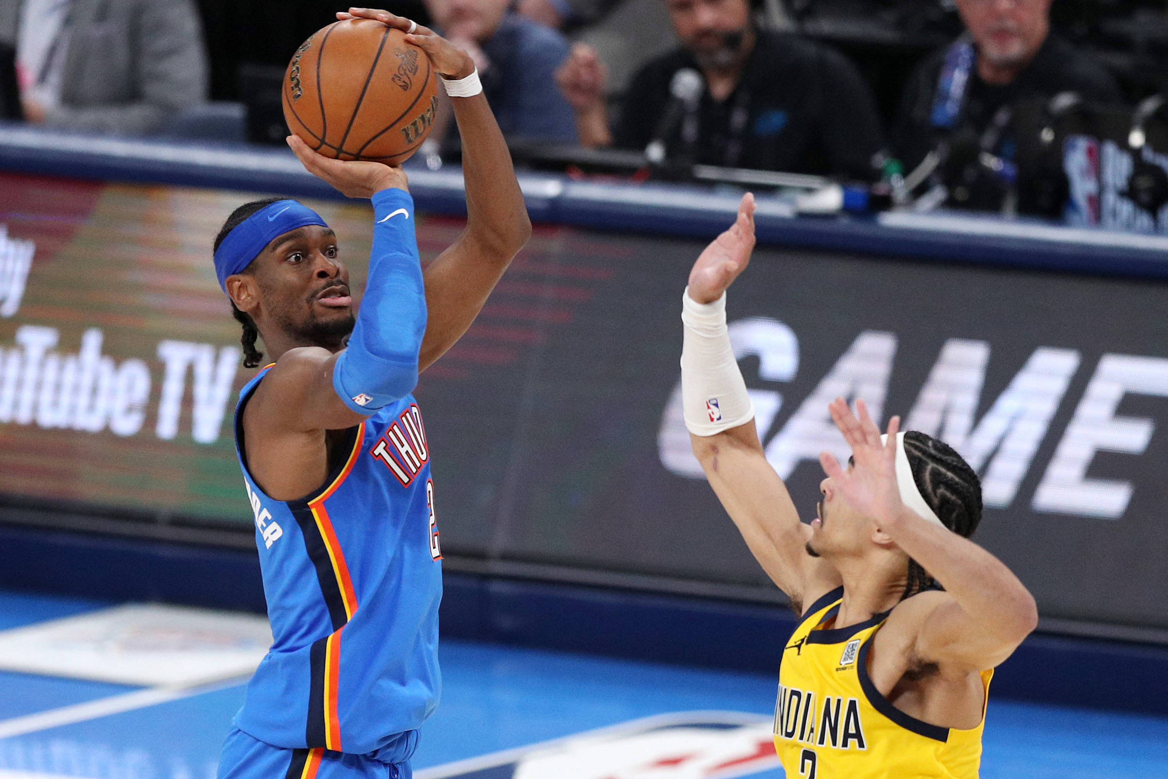 Oklahoma City Thunder vence Indiana Pacers e é campeão da NBA Shai Gilgeous-Alexander, do Oklahoma City Thunder, tenta arremesso, marcado por Andrew Nembhard, do Indiana Pacers (Foto: Justin Ford/Getty Images via AFP)