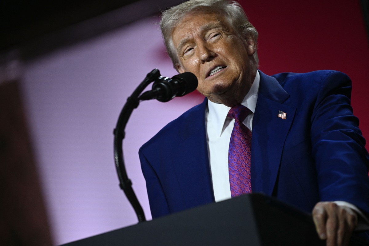 Trump critica BRICS e afirma que grupo está 'desaparecendo' Trump critica BRICS e afirma que grupo está 'desaparecendo'