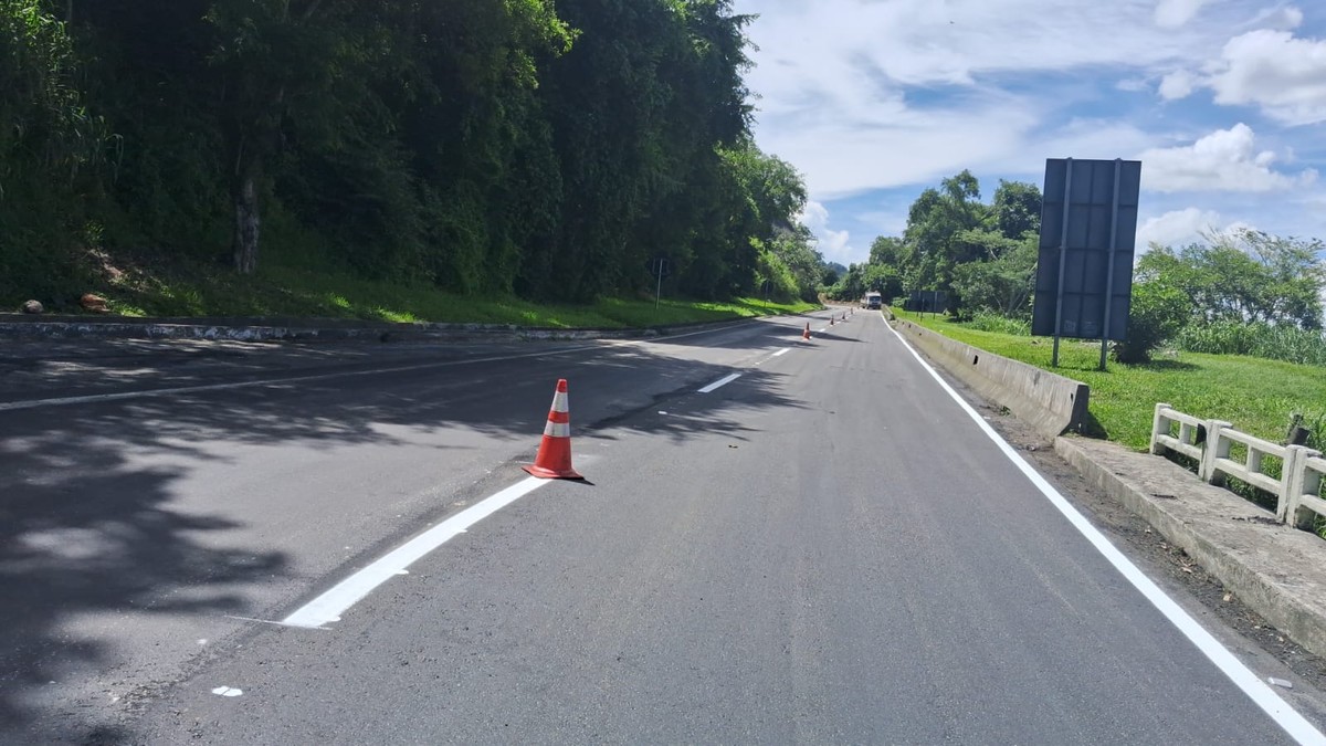 Congestionamento na Serra das Araras após acidente com carreta de combustível em Paracambi Serra das Araras liga Rio de Janeiro e São Paulo (Foto: Divulgação / CCR RioSP)