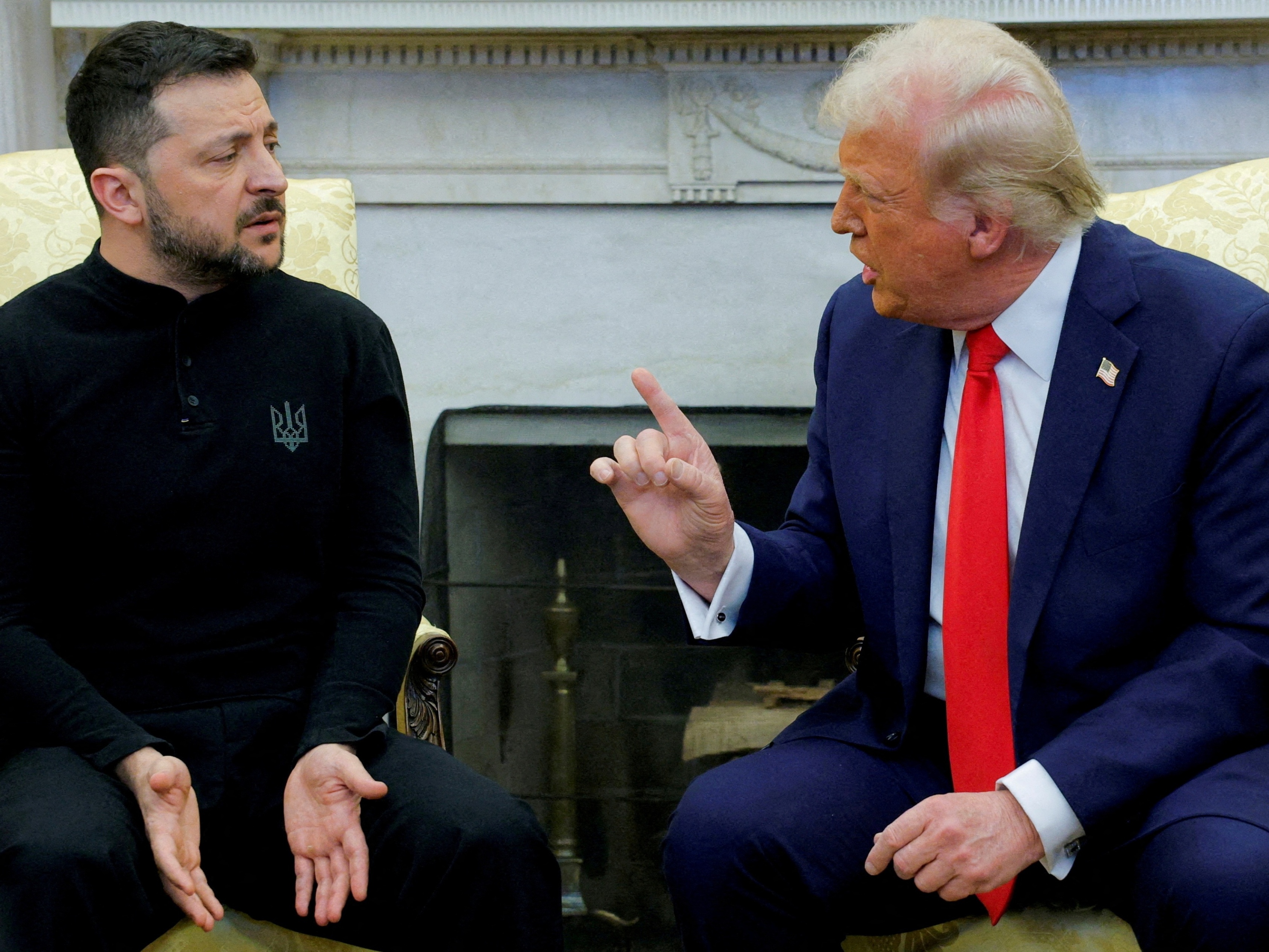 Zelensky solicita apoio de Trump para fortalecer defesa aérea da Ucrânia Donald Trump e Volodymyr Zelensky discutem na Casa Branca, em Washington, em 28 de fevereiro (Foto: Brian Snyder - 28.fev.2025/Reuters)