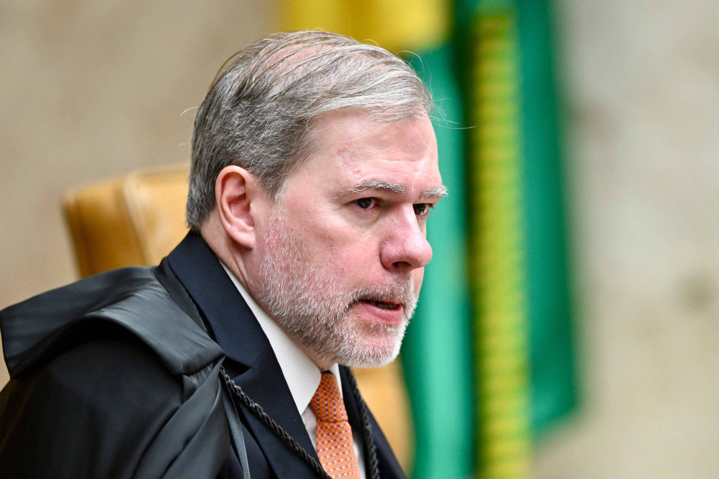 Toffoli afirma que aposentados devem receber reposição total em fraudes do INSS Ministro Dias Toffoli, do STF (Foto: Evaristo Sá - 4.jun.25/AFP)